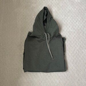 Vuori: Sunday Element Hoodie (Size Large)